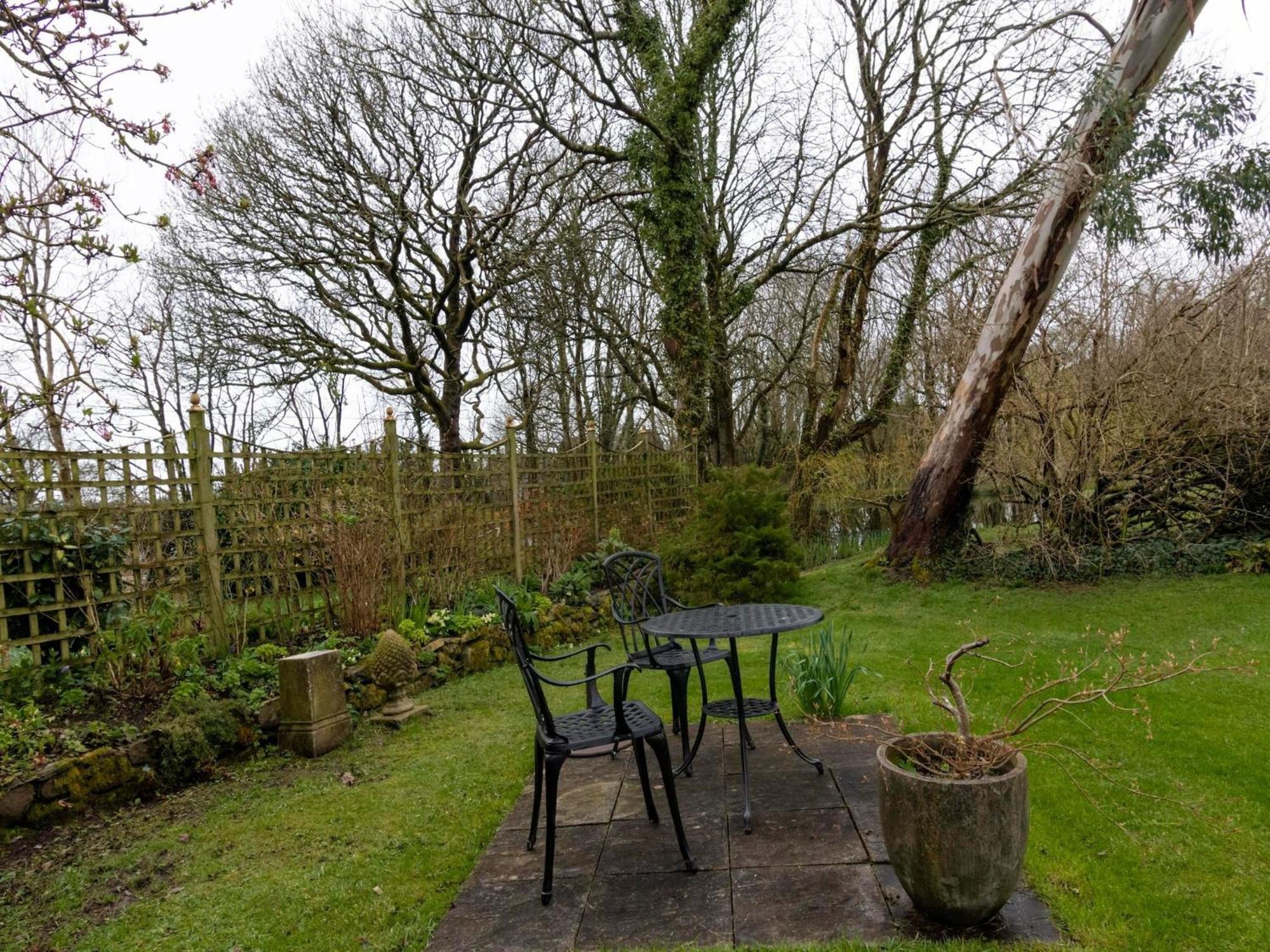 Secluded Holiday Home In Ceredigion With Garden Pennant  Exterior photo